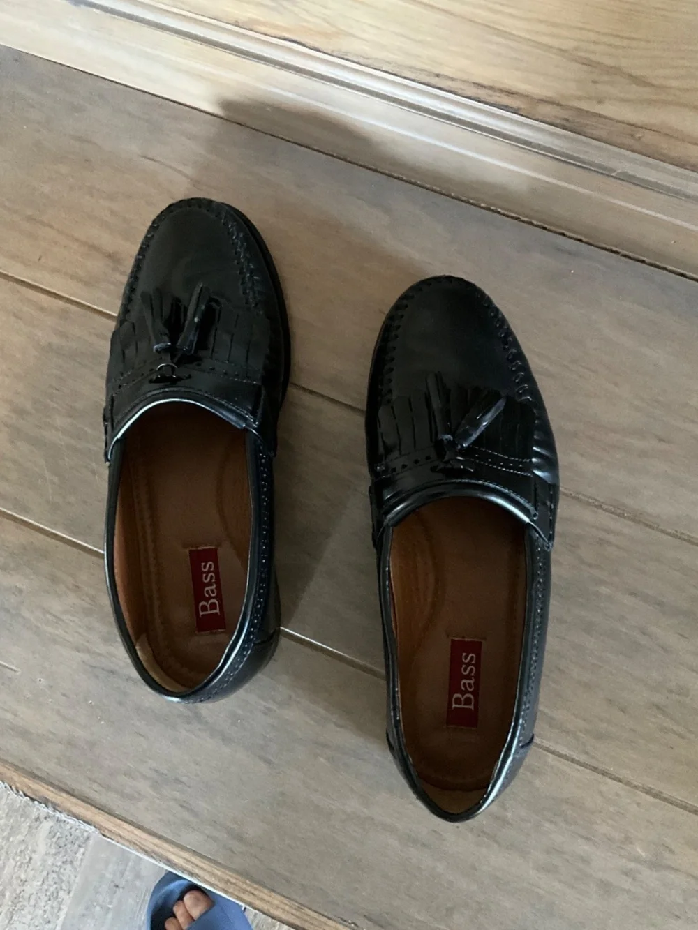 Bass Tassel Loafers 7.5D | Oxblood Black | Classic Leather | Slip-On